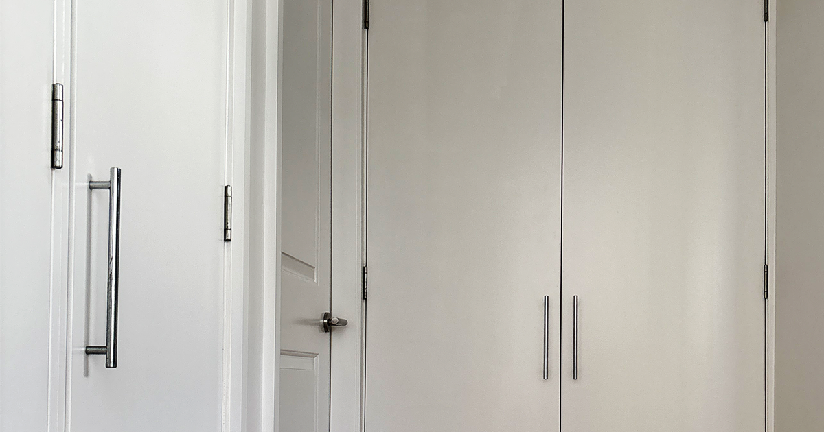 How to paint a hallway